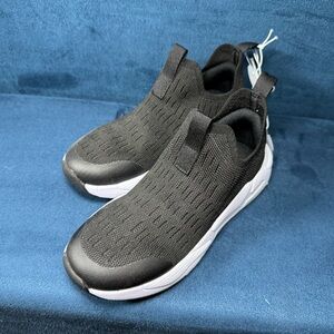 Black Slip-On Knit Athletic Sneakers with White Sole Cat & Jack Kids Sz 1